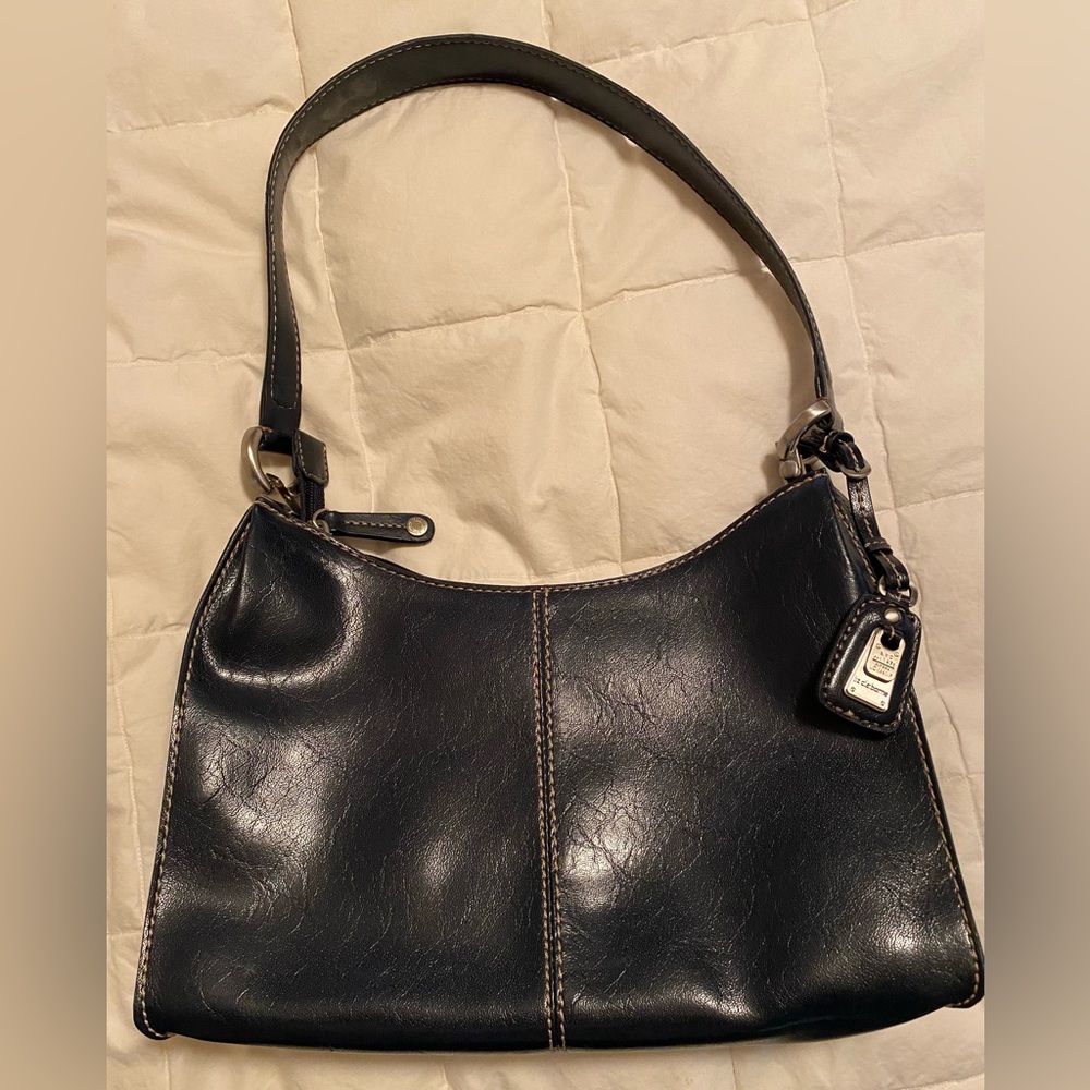 Vintage Liz Claiborne navy blue vegan shoulder handbag bag purse.